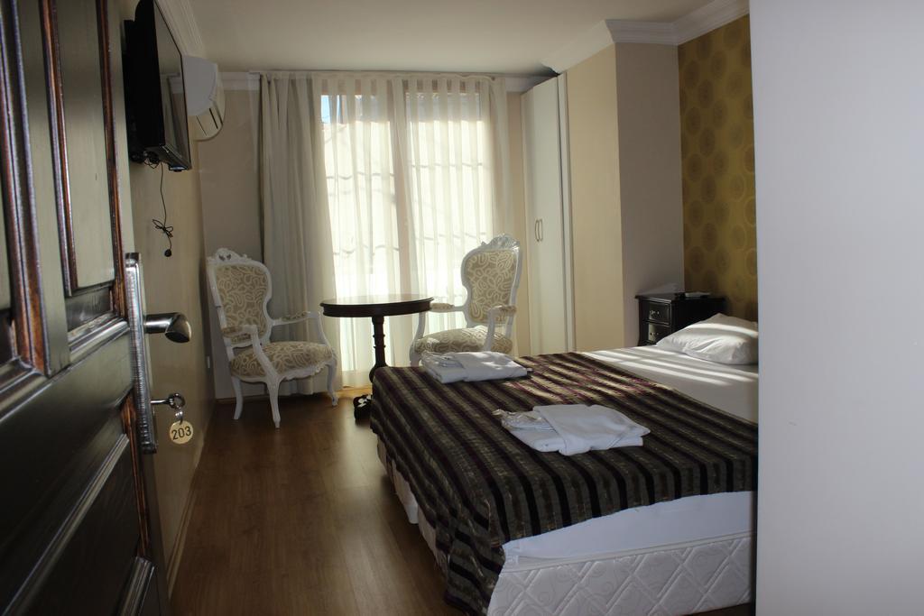 My Way Terrace Hotel อดาลาร์ ห้อง รูปภาพ